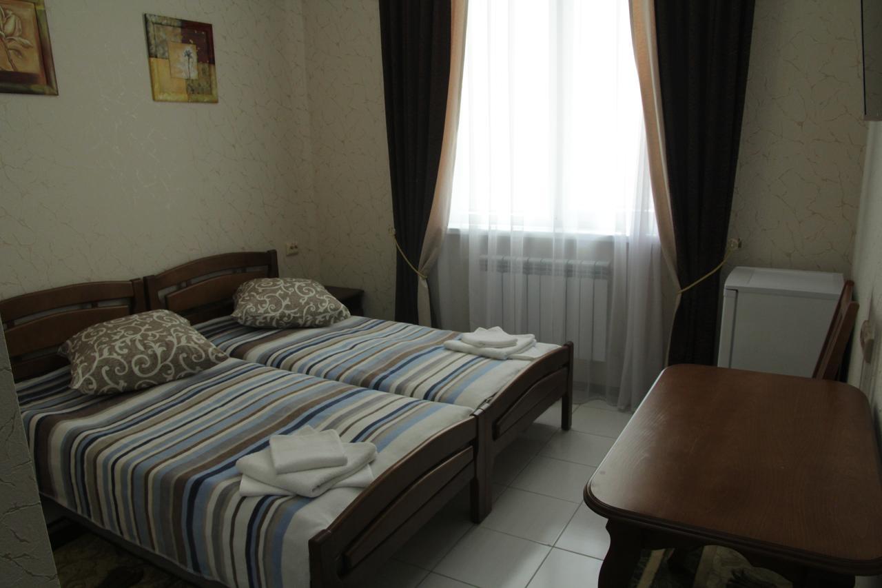 Comfort Hotel Kovel Bagian luar foto