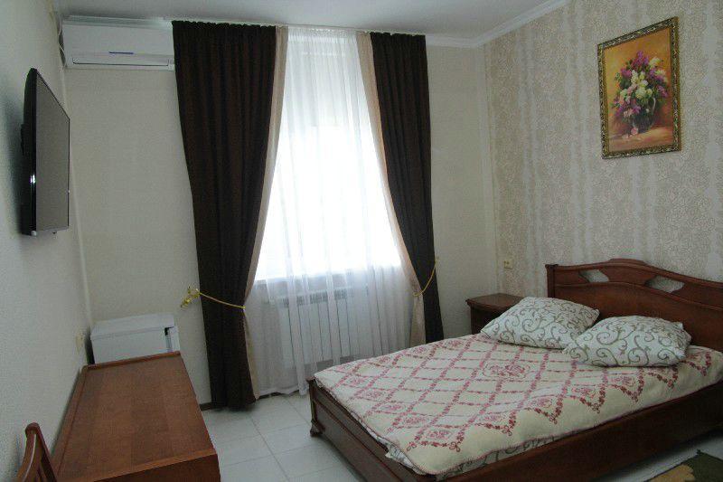 Comfort Hotel Kovel Bagian luar foto