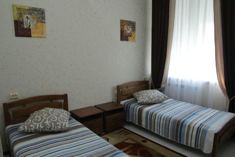 Comfort Hotel Kovel Bagian luar foto