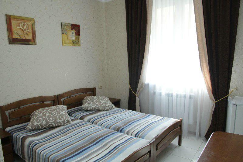 Comfort Hotel Kovel Bagian luar foto