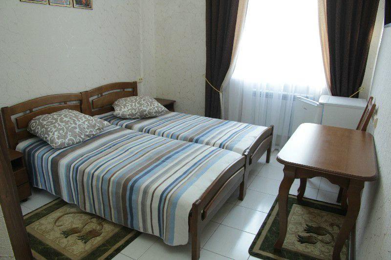 Comfort Hotel Kovel Bagian luar foto