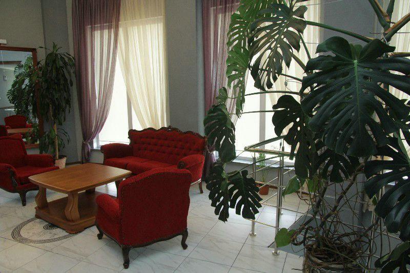 Comfort Hotel Kovel Bagian luar foto