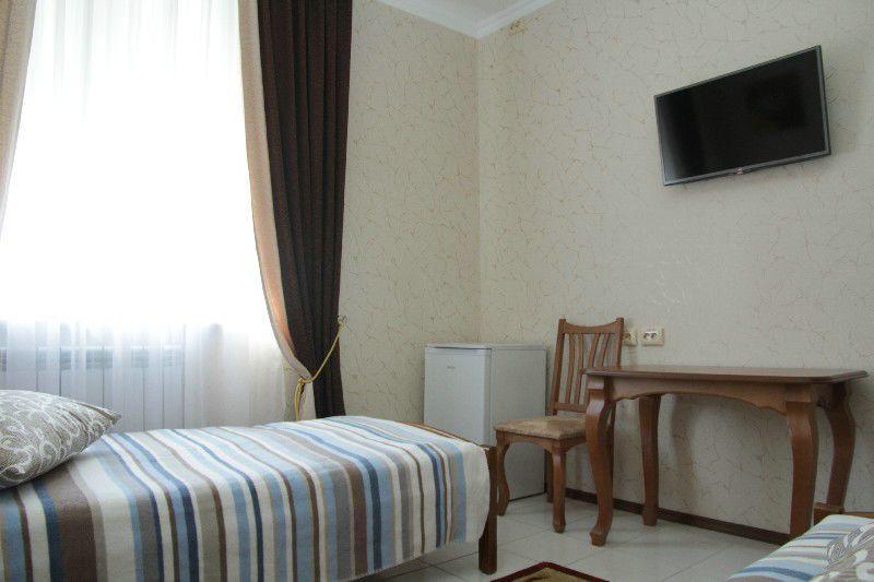 Comfort Hotel Kovel Bagian luar foto